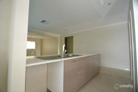Property photo of 6 Diamond Parade Cobblebank VIC 3338