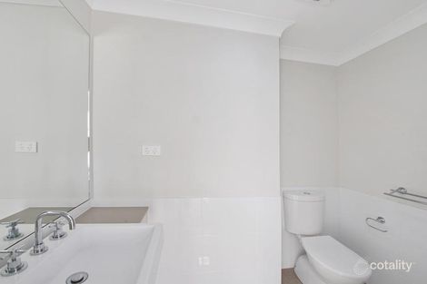 Property photo of 125 Liz Kernohan Drive Elderslie NSW 2570
