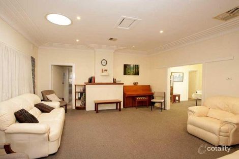 Property photo of 15 Croaker Street Turvey Park NSW 2650