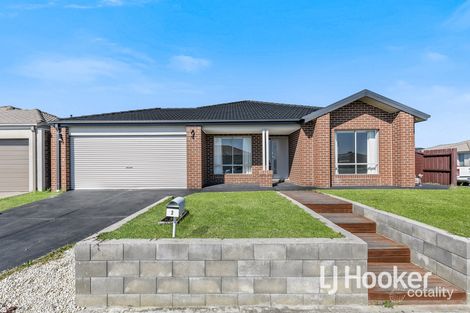 Property photo of 2 Shorey Place Cranbourne West VIC 3977