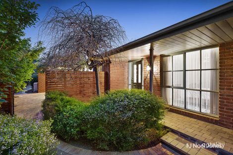 Property photo of 10 Devira Court Rowville VIC 3178