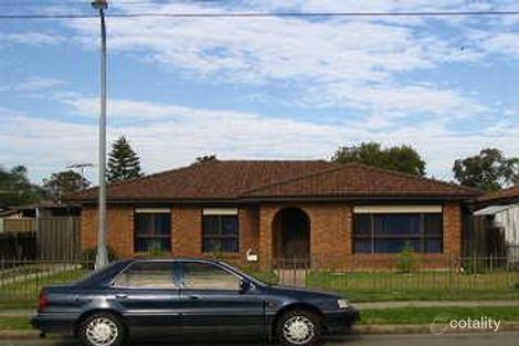 7 Ashgrove St, St Johns Park, NSW 2176