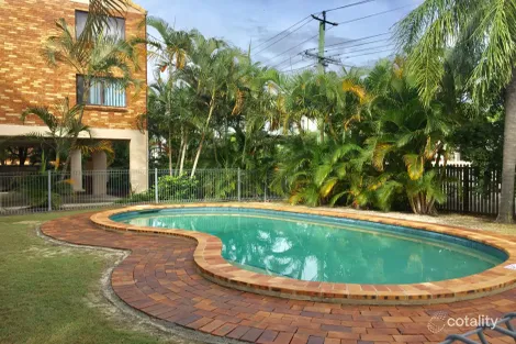 2/28 Hunter Ave, Labrador, QLD 4215