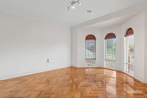 Property photo of 26 Berthon Crescent Hillside VIC 3037