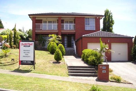 Property photo of 32 Preston Avenue Endeavour Hills VIC 3802
