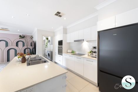 Property photo of 21 Davis Street Marks Point NSW 2280