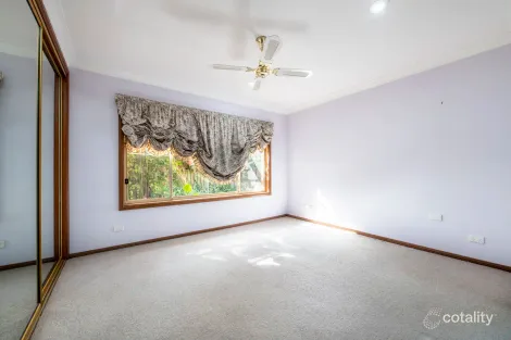 Property photo of 16 Ingrid Place Dubbo NSW 2830