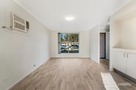 Property photo of 37 Olympus Drive St Clair NSW 2759