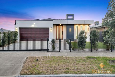 9 Masters Cres, Mambourin, VIC 3024