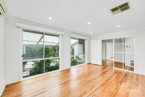 1/49 Winmalee Dr, Glen Waverley, VIC 3150