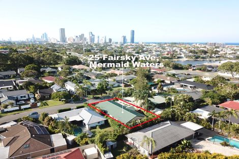 Property photo of 25 Fairsky Avenue Mermaid Waters QLD 4218