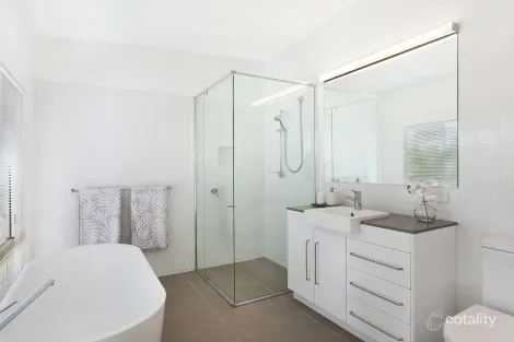 Property photo of 47-49 Kurrawyba Avenue Terrigal NSW 2260