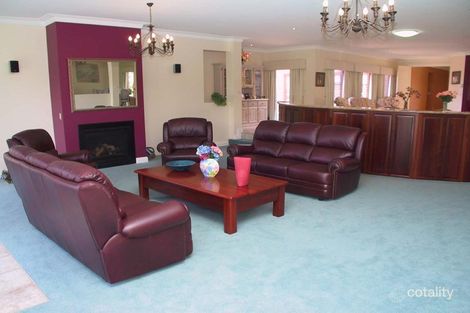 Property photo of 16 Hume Drive Lysterfield VIC 3156