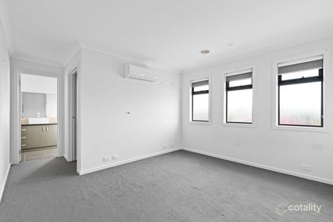 Property photo of 2/65 Rowes Road Werribee VIC 3030