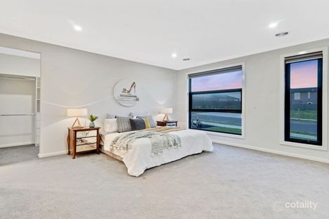 Property photo of 18 Danube Road Clyde VIC 3978