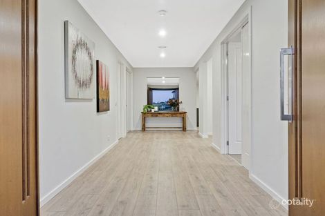 Property photo of 18 Danube Road Clyde VIC 3978