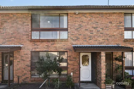 Property photo of 7/29 Myee Road Macquarie Fields NSW 2564