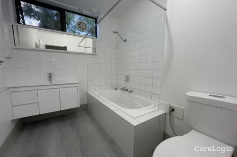 Property photo of 11/10-12 Anderson Road Thornbury VIC 3071