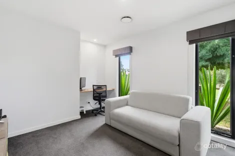 Property photo of 15 Burgman Street Katandra West VIC 3634