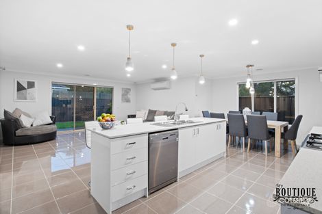 Property photo of 29 Warrenwood Place Langwarrin VIC 3910