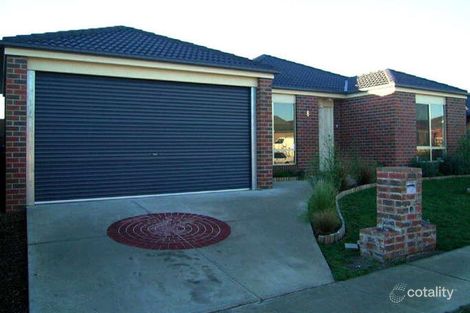 8 Miralie Way, Cranbourne West, VIC 3977
