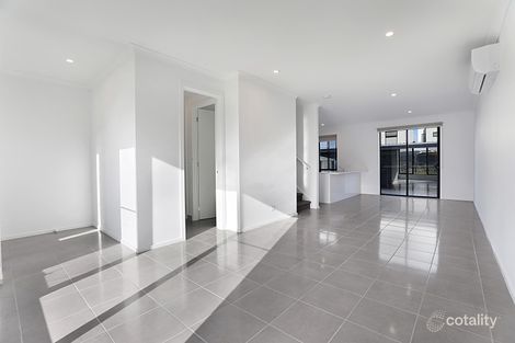 Property photo of 6 McComb Lane Cranbourne VIC 3977