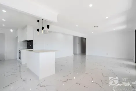 Property photo of 33 King George Parade Forster NSW 2428