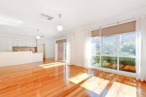 Property photo of 2/49 Rokewood Crescent Meadow Heights VIC 3048