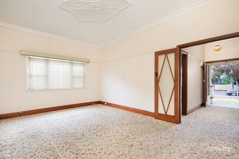 Property photo of 18 Oamaru Street Northcote VIC 3070