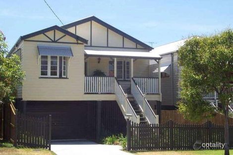 90 Morehead Ave, Norman Park, QLD 4170