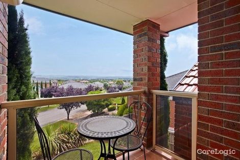 Property photo of 8 Minton Walk Narre Warren South VIC 3805