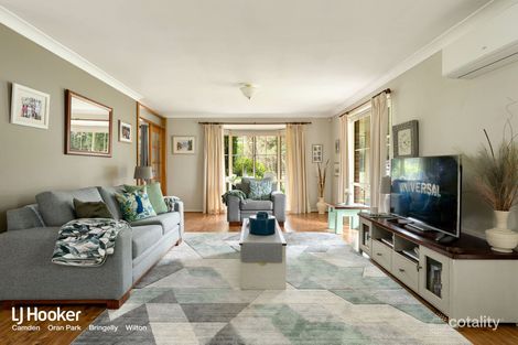 Property photo of 12 Ashford Circuit Currans Hill NSW 2567