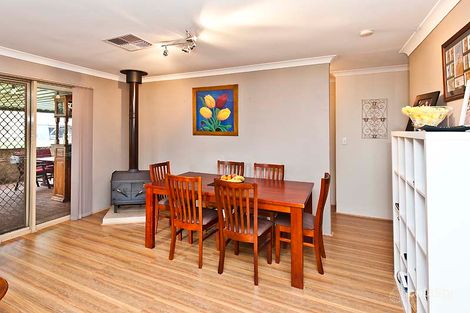 Property photo of 4 Taylor Close Leda WA 6170