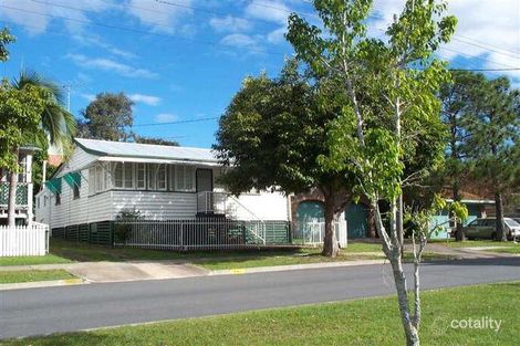 14 Walton St, Southport, QLD 4215