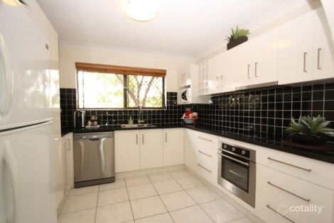 Property photo of 2/25 Scott Road Herston QLD 4006