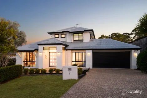 Property photo of 7 Hillary Circuit Pacific Pines QLD 4211