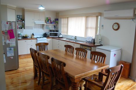 Property photo of 19 Gladstone Street Warrnambool VIC 3280