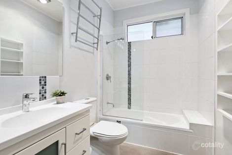 Property photo of 28 Clausen Street Mount Gravatt East QLD 4122