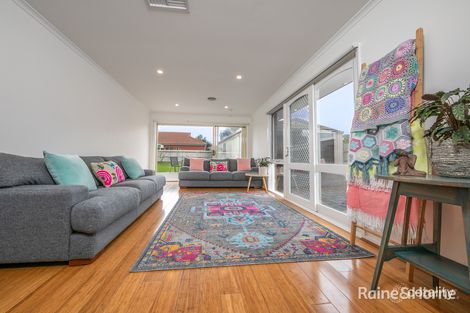 Property photo of 19 Fisher Court Sunbury VIC 3429
