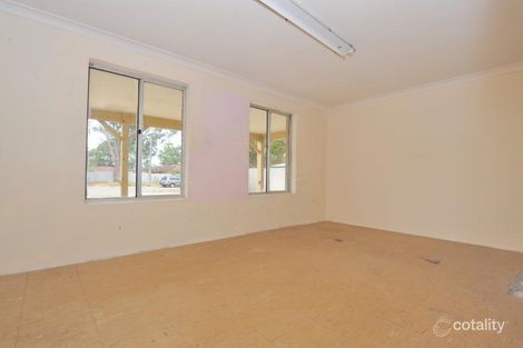 Property photo of 4 Josbury Close Coodanup WA 6210