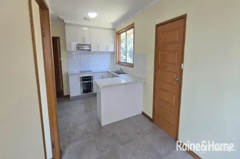 Property photo of 10 Wyangala Crescent Leumeah NSW 2560