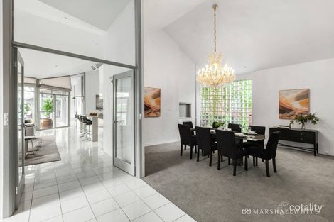 Property photo of 6 Delfi Court Balwyn VIC 3103