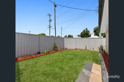 1/23 Rio Vista Bvd, Broadbeach Waters, QLD 4218