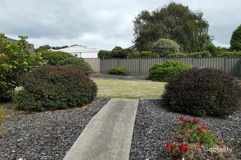 Property photo of 4 Hawk Place Mount Gambier SA 5290
