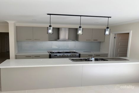 Property photo of 23 Cortajalla Avenue Clyde North VIC 3978