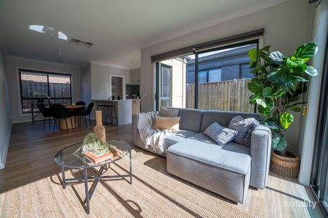 Property photo of 27 Bloom Avenue Greenvale VIC 3059