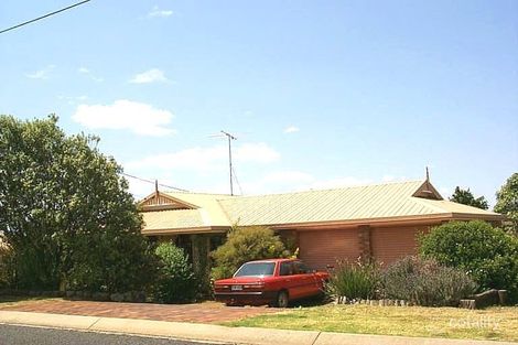 14 Kuhn St, Kearneys Spring, QLD 4350