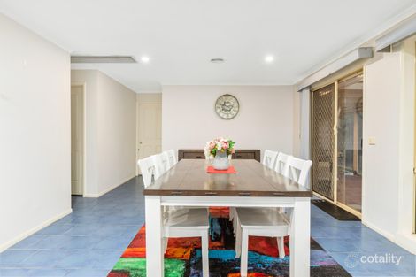Property photo of 13 Montrose Way Cranbourne West VIC 3977