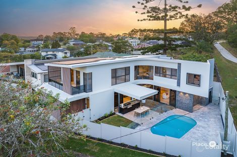 26 Topaz St, Holland Park, QLD 4121