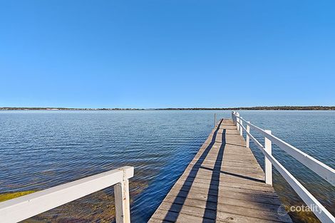 Property photo of 160 Buff Point Avenue Buff Point NSW 2262